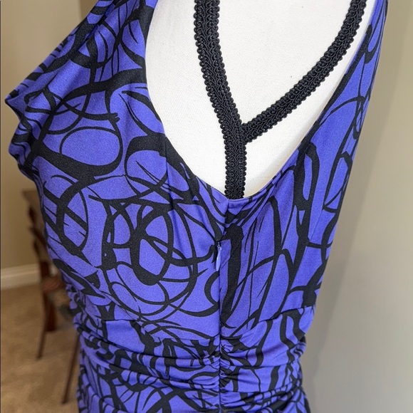Cleo Dress Black Purple Midi V-Neck Sleeveless Tummy Control Ruched Women's Sz8P - Picture 8 of 14